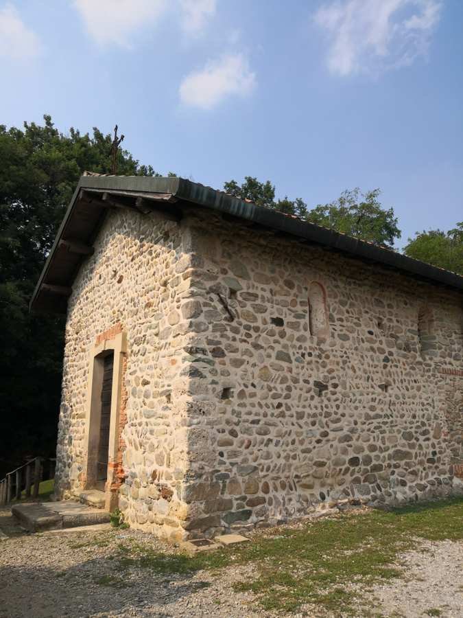 Bosco incantato – Chiesetta S. Adriano, anello da Erba