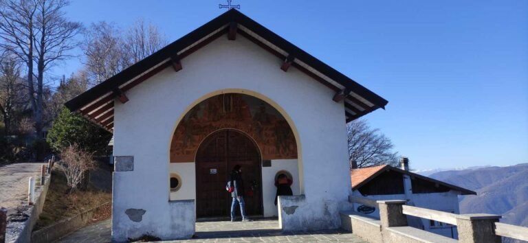 Dorsale del Triangolo Lariano: Brunate, Sentiero dei Faggi e Vicere