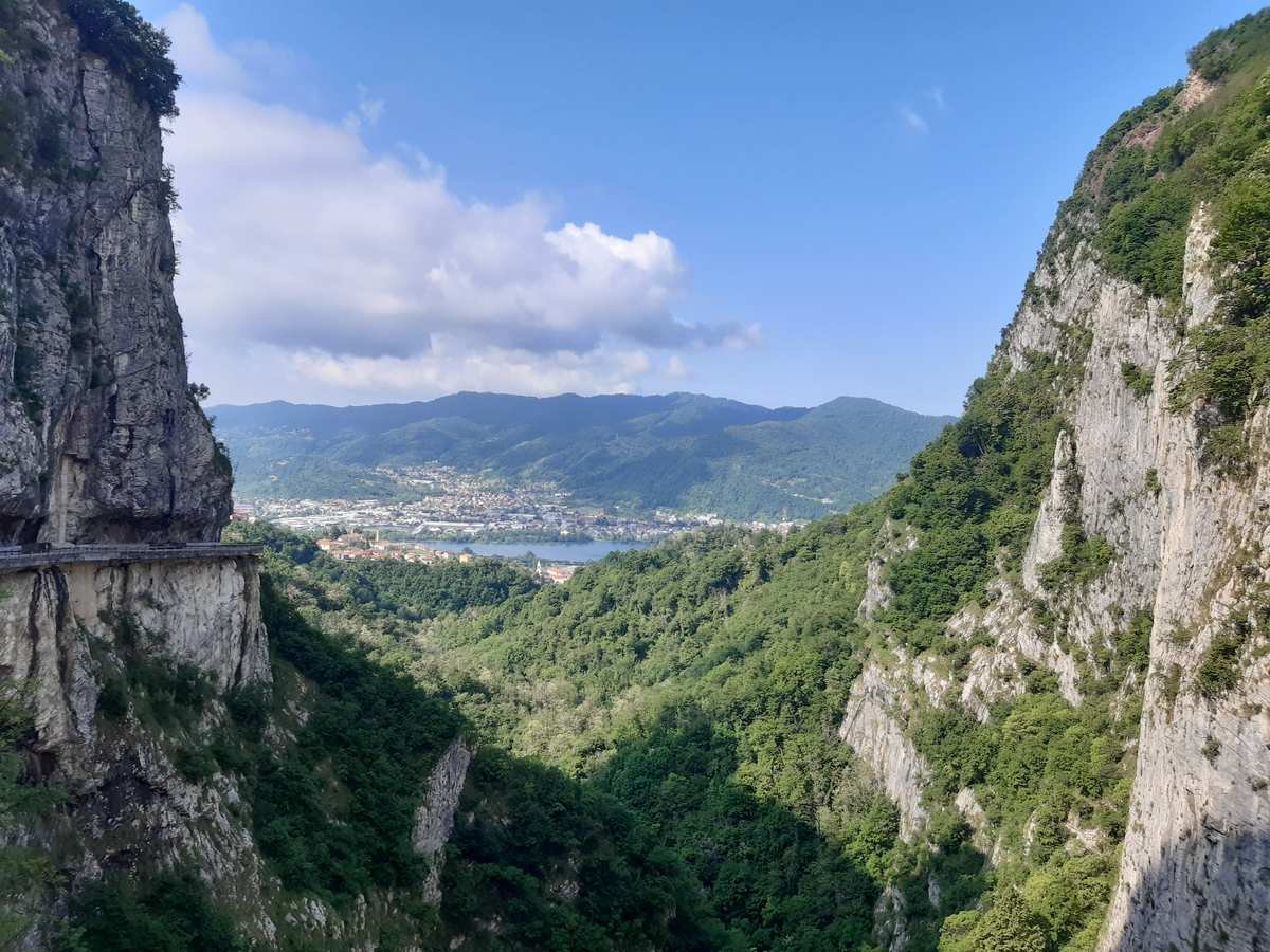 Salita di Erve, Carenzo e Monte Marenzo – Giro ad anello