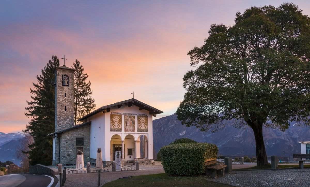 Lago del Segrino – Lago del Segrino giro ad anello con partenza da Fiumelatte