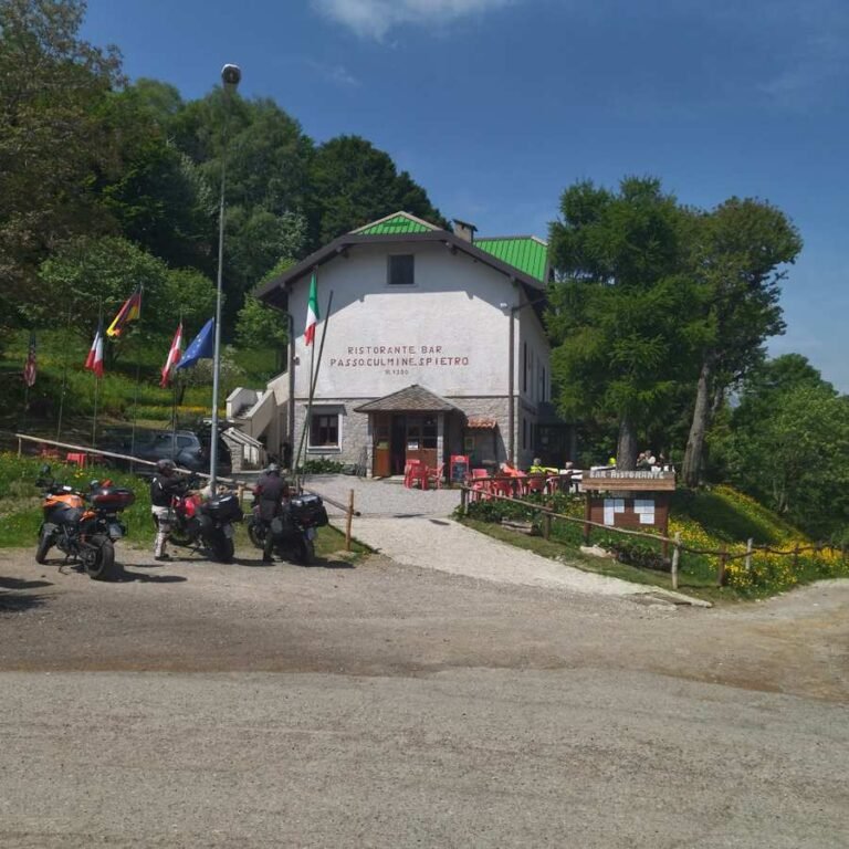 Culmine San Pietro e giro del Lago di Garlate