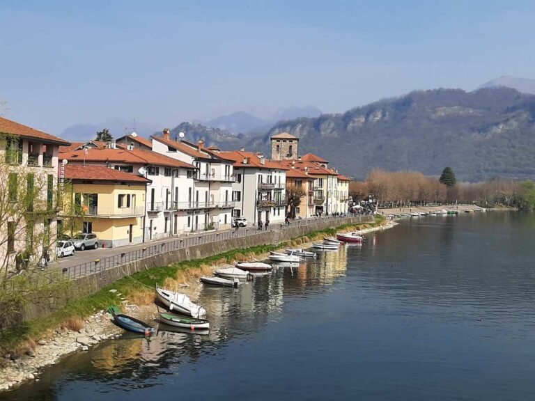 Anello del Monte San Genesio e Consonno da Calolziocorte